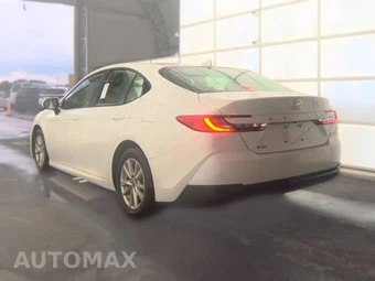 2025 Toyota Camry LE - miniatura 6