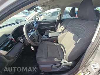 2025 Toyota Camry LE - miniatura 13