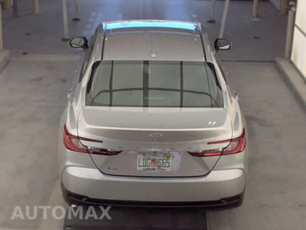 2025 Toyota Camry LE - miniatura 6