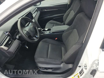 2025 Toyota Camry LE - miniatura 13