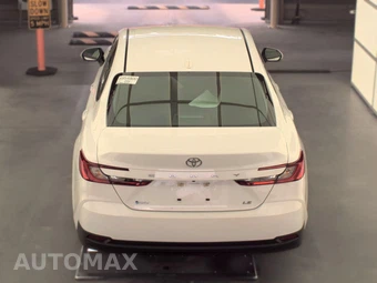 2025 Toyota Camry LE - miniatura 6