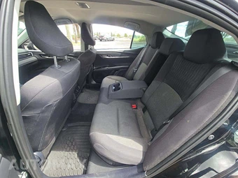 2025 Toyota Camry LE - miniatura 13