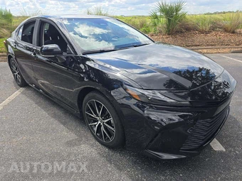 2025 Toyota Camry LE - miniatura 4