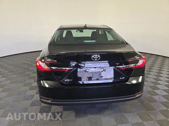 2025 Toyota Camry LE - miniatura 5