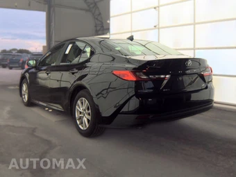 2025 Toyota Camry LE - miniatura 6
