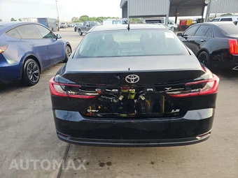 2025 Toyota Camry LE - miniatura 5