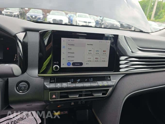2025 Toyota Camry LE - miniatura 10