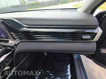 2025 Toyota Camry LE - miniatura 16