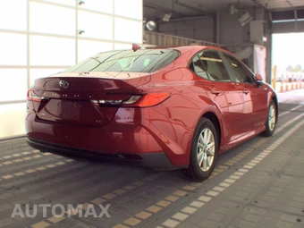 2025 Toyota Camry LE - miniatura 4