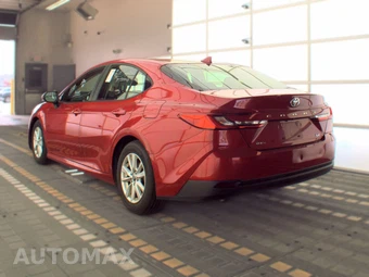 2025 Toyota Camry LE - miniatura 6