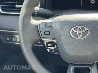 2025 Toyota Camry LE - miniatura 20