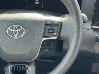 2025 Toyota Camry LE - miniatura 21