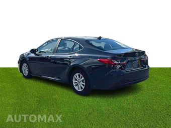 2025 Toyota Camry LE - miniatura 5