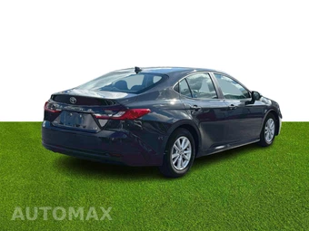 2025 Toyota Camry LE - miniatura 7