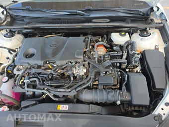 2025 Toyota Camry LE - miniatura 15