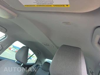 2025 Toyota Camry LE - miniatura 17