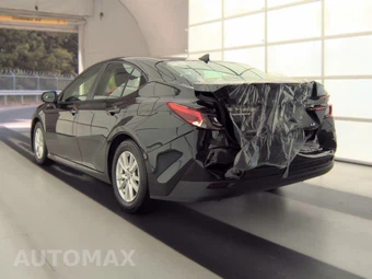2025 Toyota Camry LE - miniatura 6