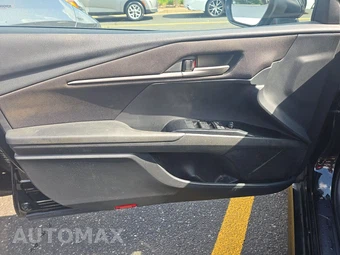 2025 Toyota Camry LE - miniatura 9