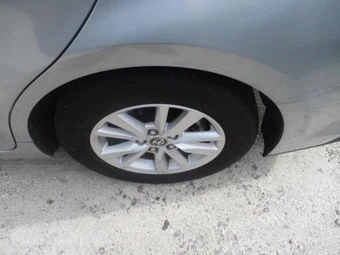 2025 Toyota Camry LE - miniatura 19