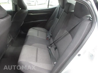 2025 Toyota Camry LE - miniatura 8