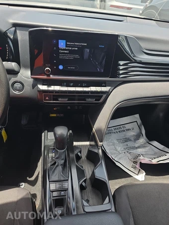 2025 Toyota Camry LE - miniatura 11