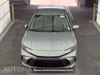 2025 Toyota Camry LE - miniatura 2