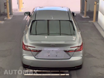 2025 Toyota Camry LE - miniatura 5