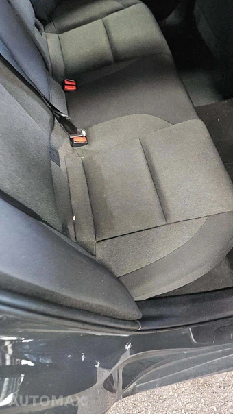 2025 Toyota Camry LE - miniatura 23
