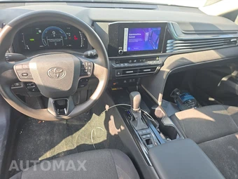 2025 Toyota Camry LE - miniatura 11