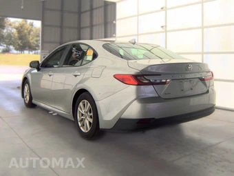 2025 Toyota Camry LE - miniatura 6