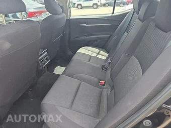 2025 Toyota Camry LE - miniatura 13