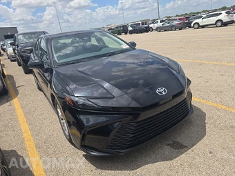 2025 Toyota Camry LE - miniatura 3