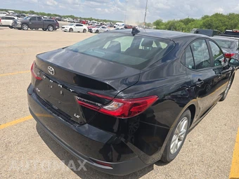 2025 Toyota Camry LE - miniatura 4