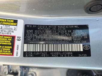 2025 Toyota Camry LE - miniatura 14
