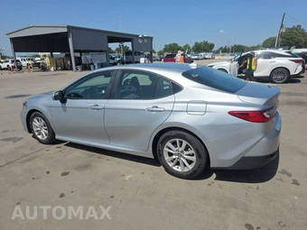 2025 Toyota Camry LE - miniatura 6