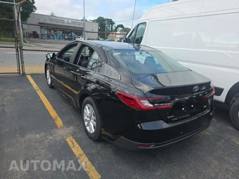 2025 Toyota Camry LE - miniatura 2