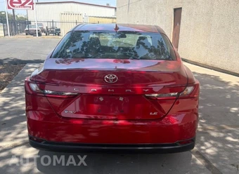 2025 Toyota Camry LE - miniatura 7