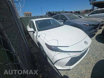 2025 Toyota Camry LE - miniatura 4
