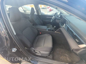 2025 Toyota Camry LE - miniatura 8