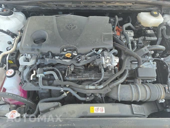 2025 Toyota Camry LE - miniatura 15