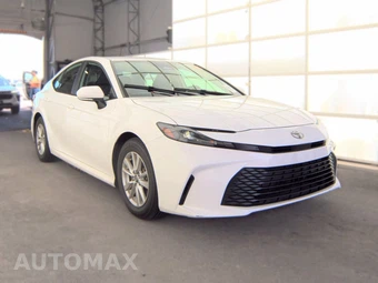 2025 Toyota Camry LE - miniatura 3