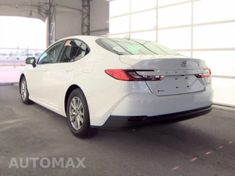 2025 Toyota Camry LE - miniatura 6