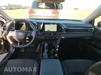 2025 Toyota Camry LE - miniatura 17