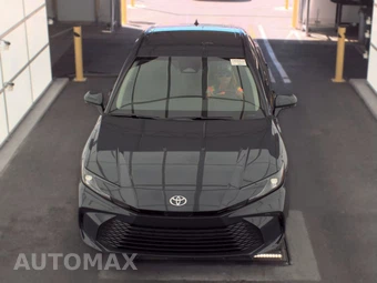 2025 Toyota Camry LE - miniatura 2