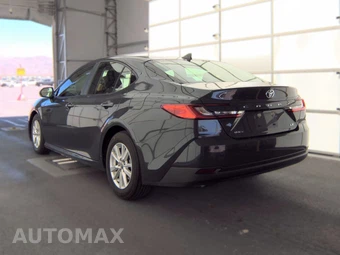 2025 Toyota Camry LE - miniatura 8