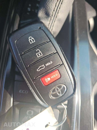 2025 Toyota Camry LE - miniatura 5