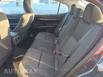 2025 Toyota Camry LE - miniatura 13