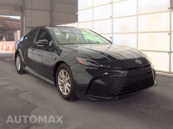 2025 Toyota Camry LE - miniatura 3