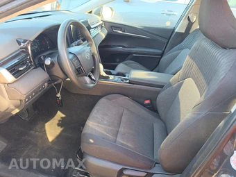 2025 Toyota Camry LE - miniatura 7