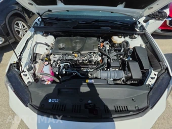 2025 Toyota Camry LE - miniatura 15
